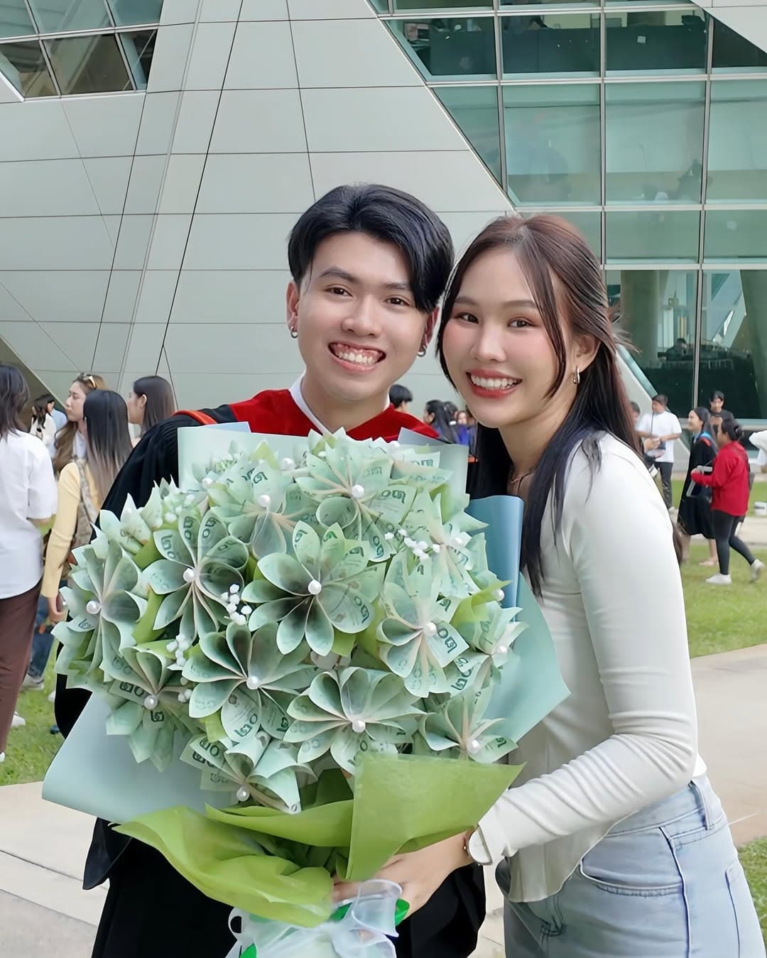 ตัวอย่างผลงานของอินฟลูเอนเซอร์
